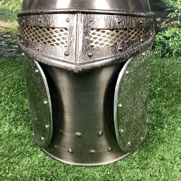 Vintage Medieval Camelot Knight Helmet Ice Bucket - Picture 3 of 15